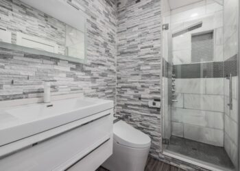 Badezimmer renovieren 2026: Planung und Materialwahl