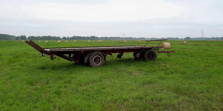 Glas- und Betontransporte mit Spezialfahrzeugen