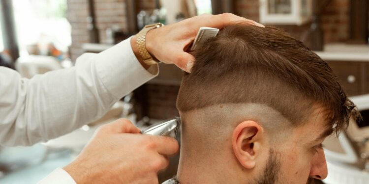 Freche Frisuren: Kurzer Bob für einen modernen Look 1 Freche Frisuren